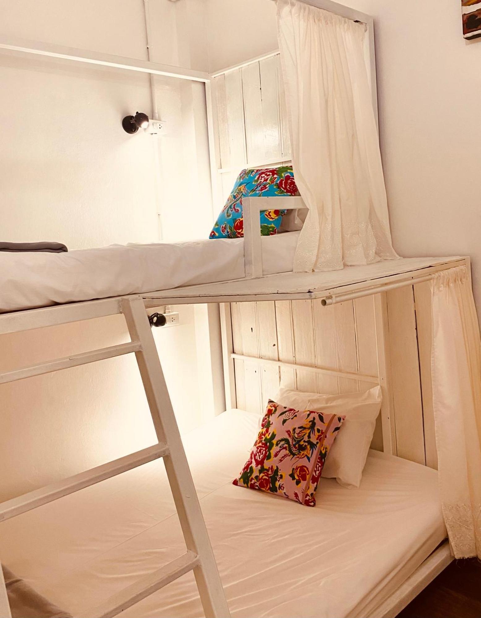 Chiza Hostel Chiangmai Chiang Mai Eksteriør billede
